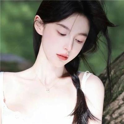 年轻女孩爱过来